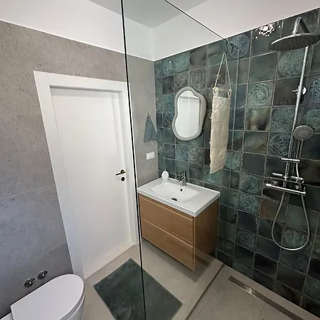 Ivi, Appartement Omiš